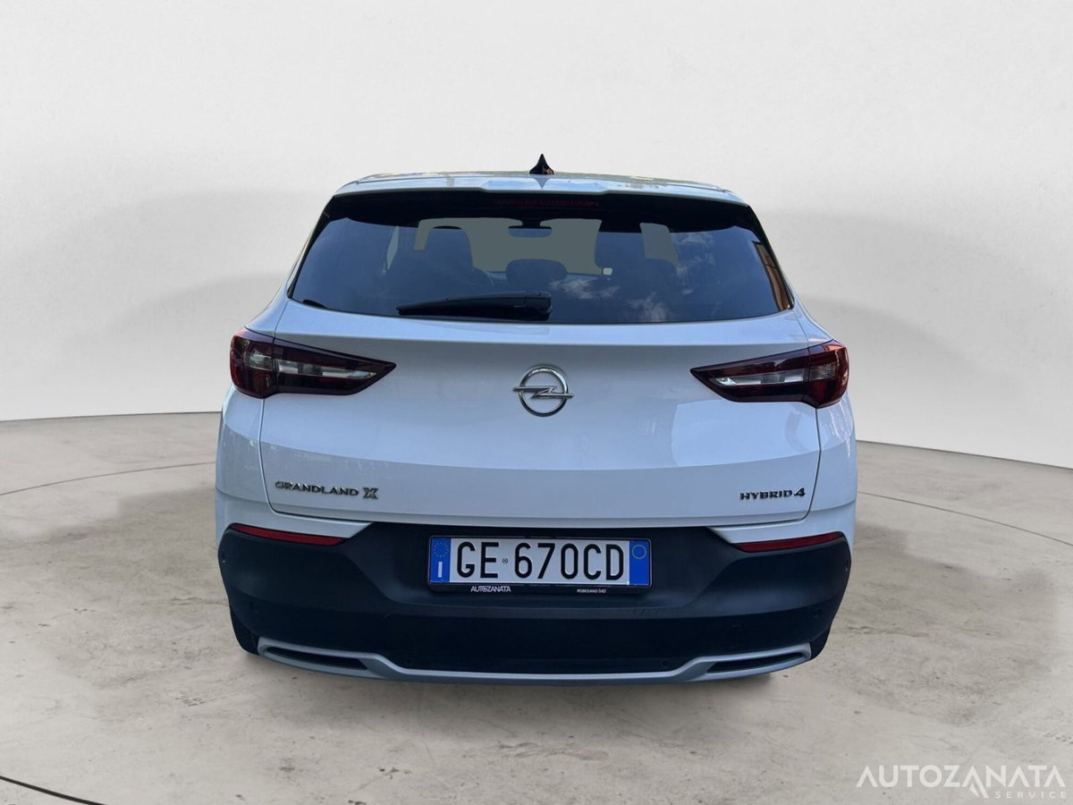 Opel Grandland X 1.6 Hybrid4 Plug-in aut. AWD (2)