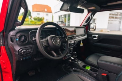 Jeep Wrangler Unlimited 2.0 PHEV ATX 4xe Rubicon (14)