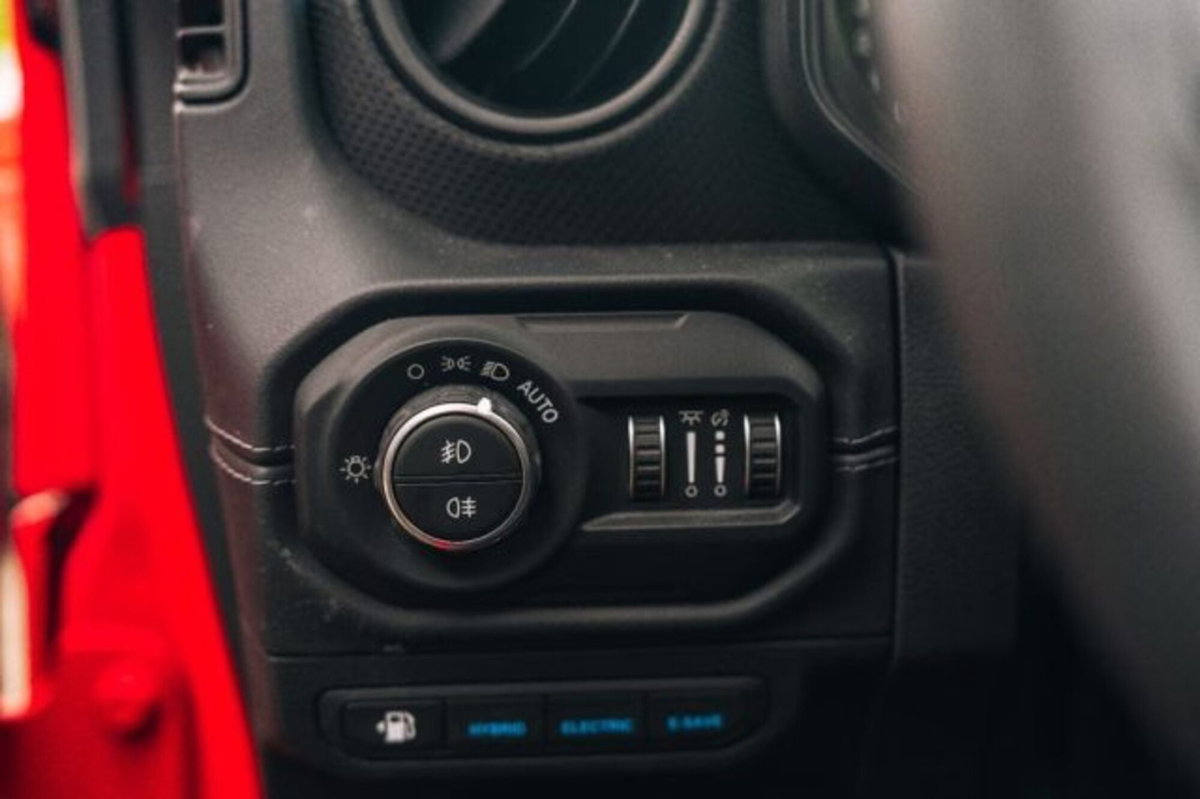 Jeep Wrangler Unlimited 2.0 PHEV ATX 4xe Rubicon (19)