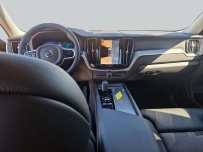 Volvo XC60 2.0 b5 Plus Dark awd auto (11)