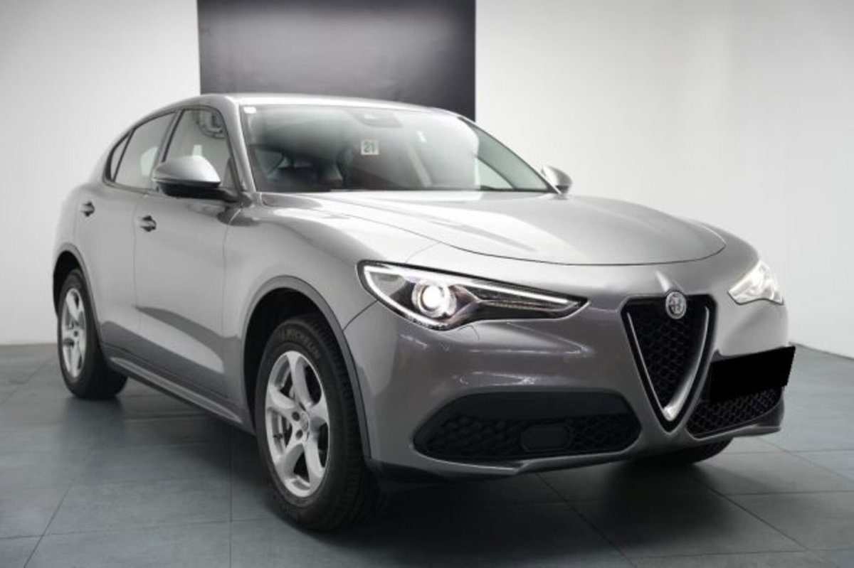 Alfa Romeo Stelvio Stelvio 2.0 Turbo 200 CV AT8 Q4 Super Business (4)