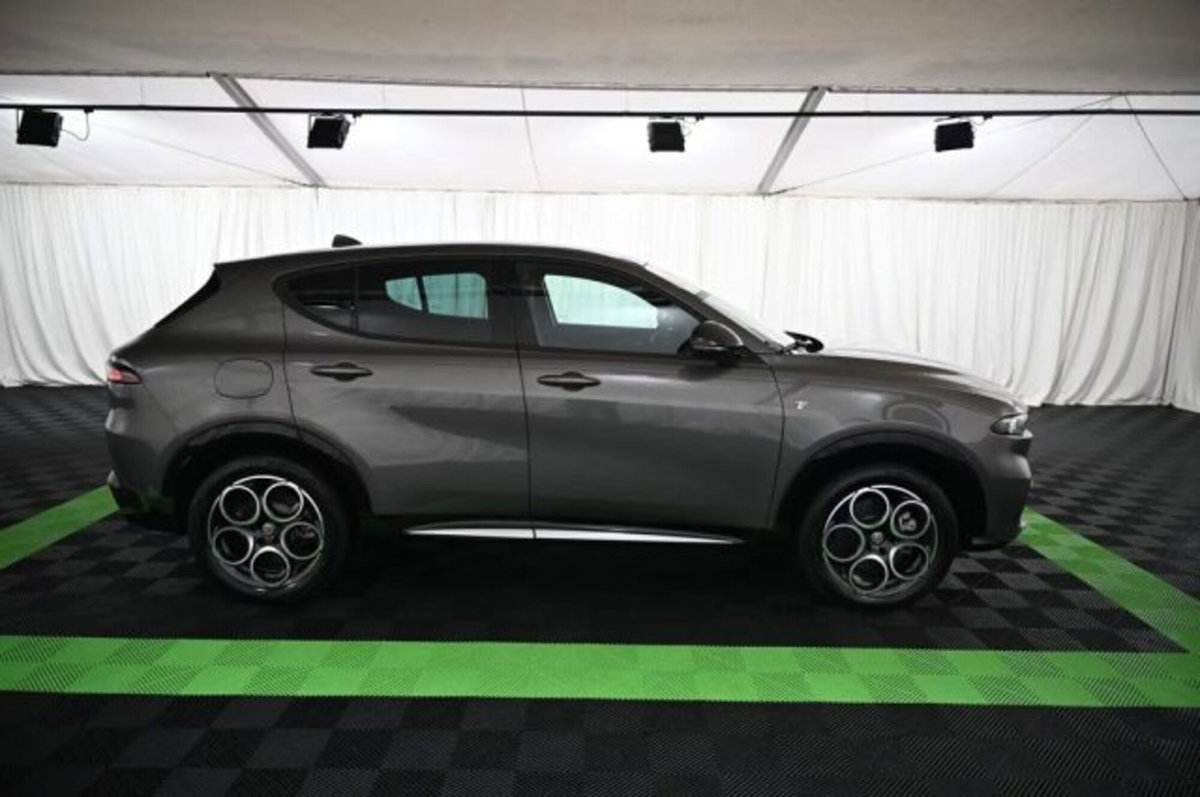 Alfa Romeo Tonale 1.3 phev Veloce Q4 280cv at6 (7)