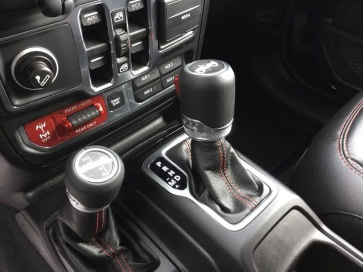 Jeep Wrangler 2.0 Turbo Rubicon (12)
