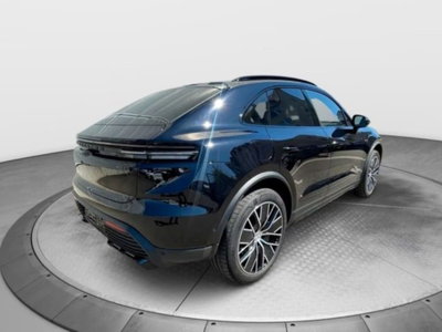Porsche Macan 4 (4)