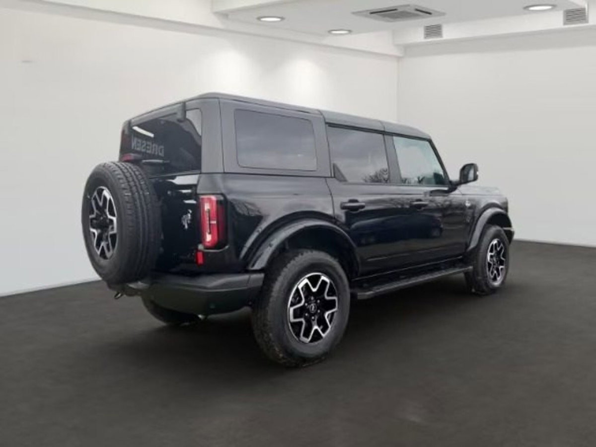 Ford Bronco 2.7 ecoboost V6 Outer Banks 4x4 335cv auto (2)