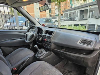 Fiat Doblò 1.3 MJT 16V Active (8)