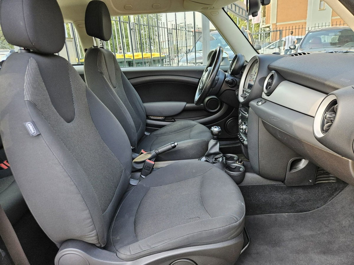 MINI Mini 1.6 16V One D (11)