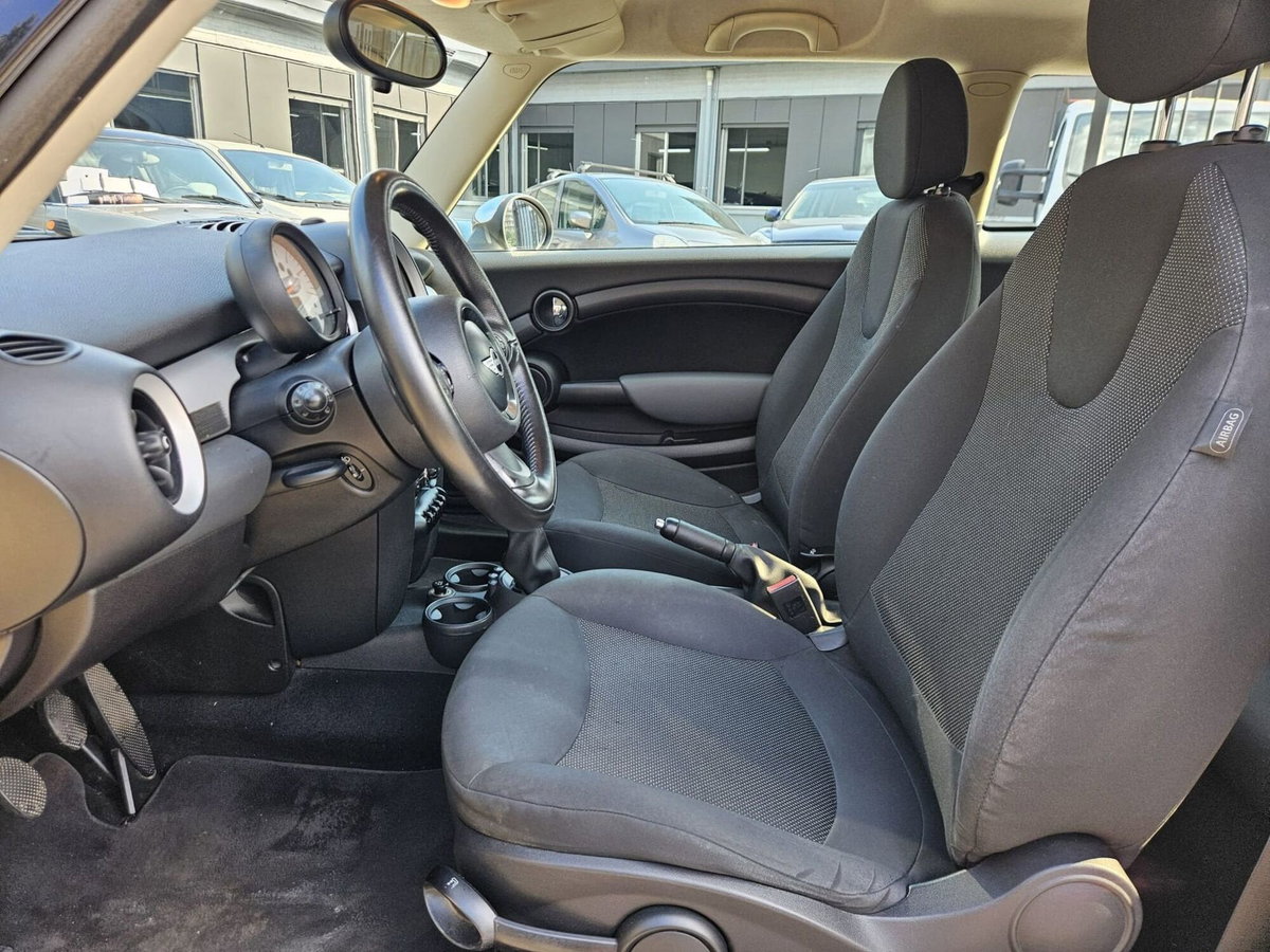 MINI Mini 1.6 16V One D (8)