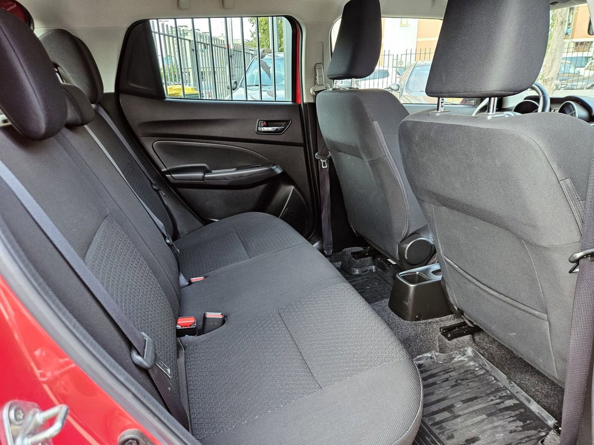 Suzuki Swift 1.2 Hybrid 4WD AllGrip Easy Top (12)
