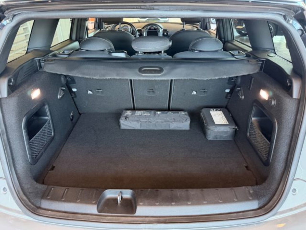 MINI Mini Clubman 2.0 Cooper D Hype Clubman (11)