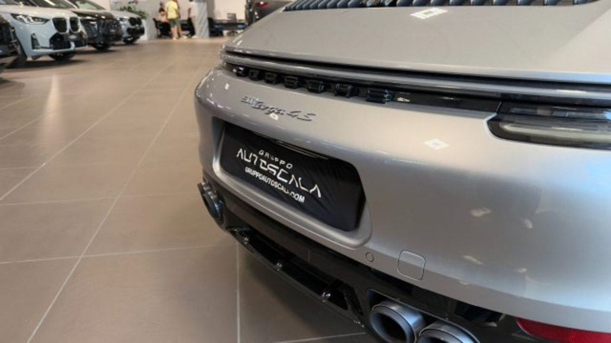 Porsche 911 Cabrio Targa 3.0 4S (9)