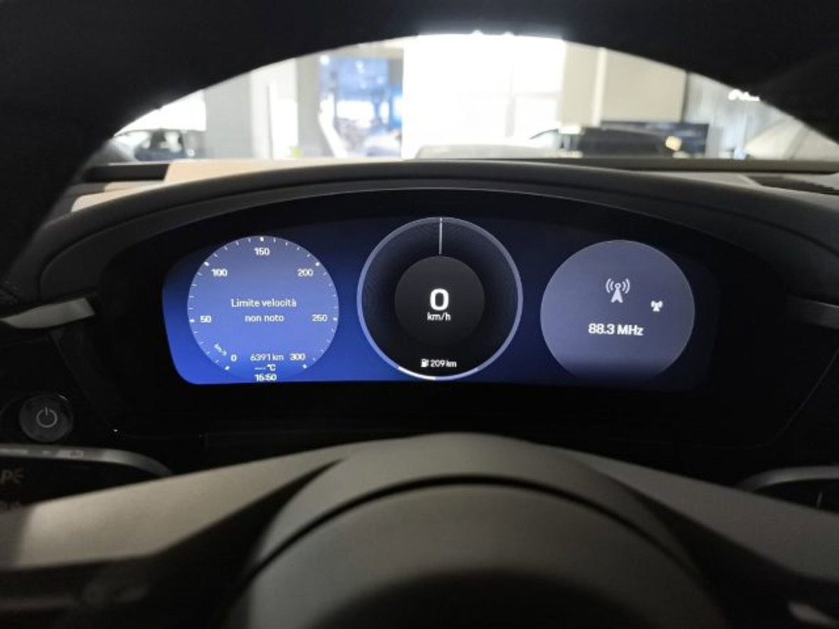 Porsche Macan Turbo (12)
