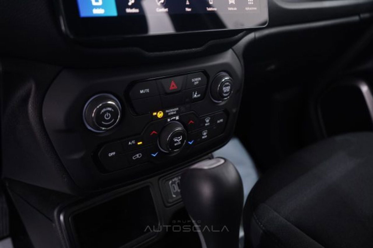 Jeep Renegade 1.5 turbo t4 mhev Altitude 2wd dct (15)