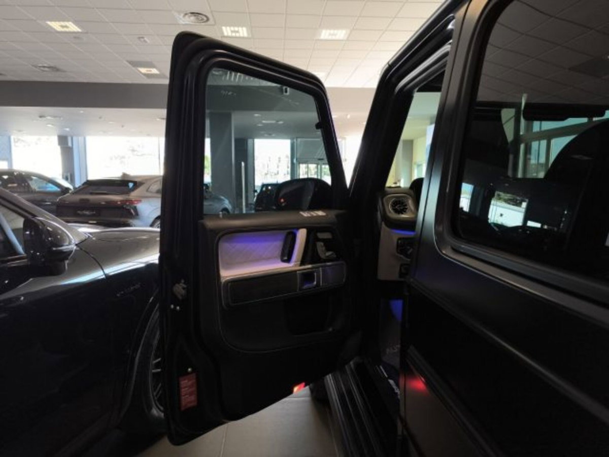 Mercedes-Benz Classe G AMG 63 585cv auto (5)