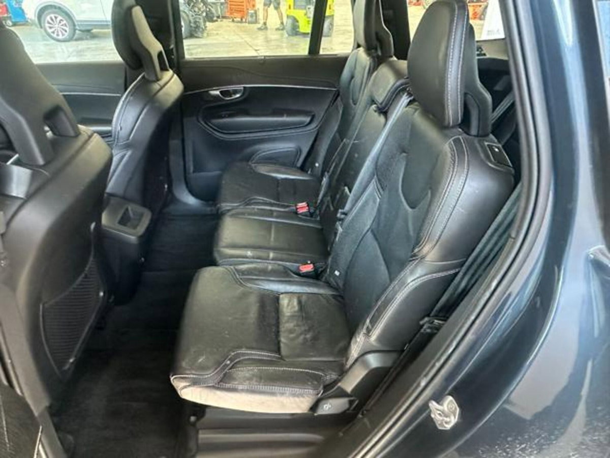 Volvo XC90 B5 (d) AWD Geartronic 7 posti Inscription (12)