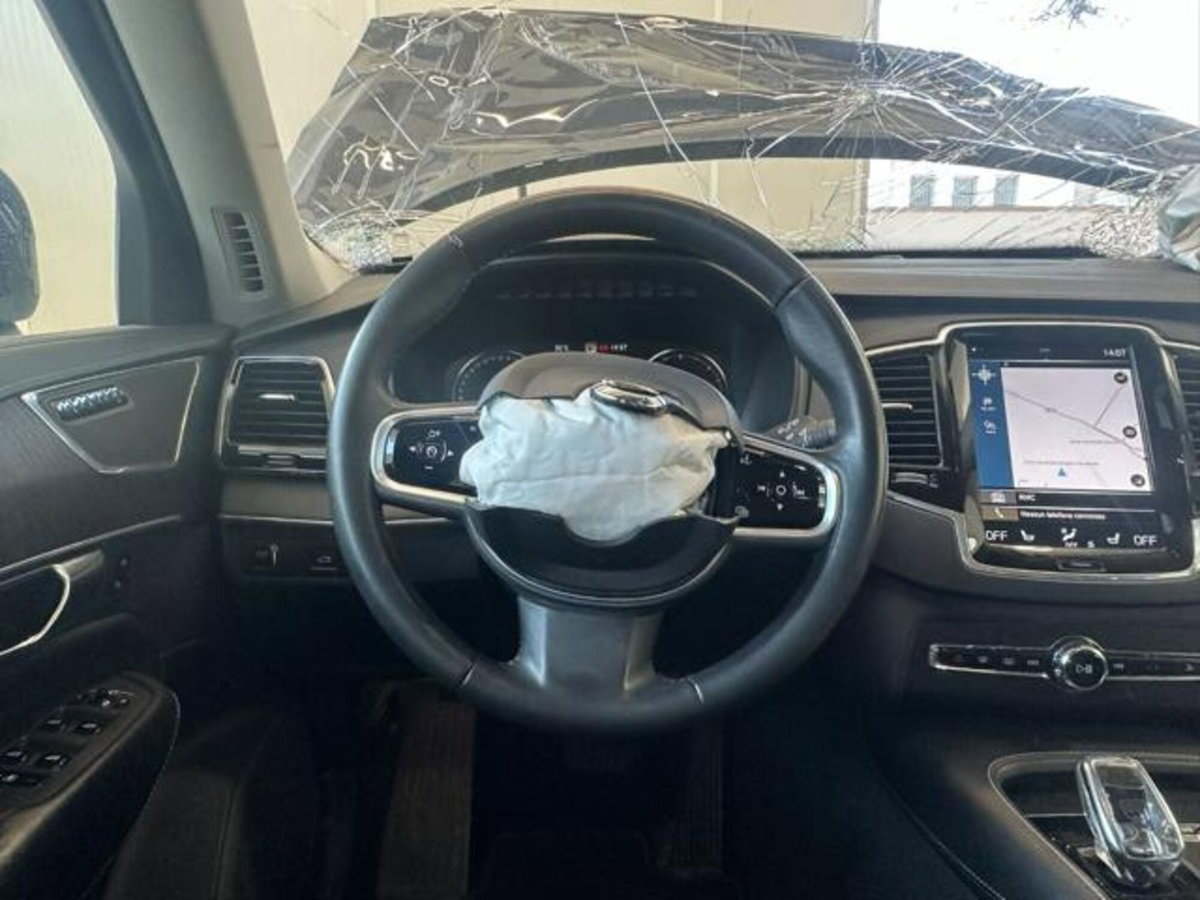 Volvo XC90 B5 (d) AWD Geartronic 7 posti Inscription (16)