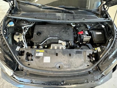 Peugeot 3008 1.2 hybrid GT Exclusive 145cv e-dcs6 (12)
