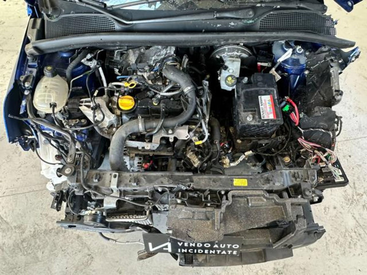 Renault Clio 1.0 tce Evolution 90cv (12)