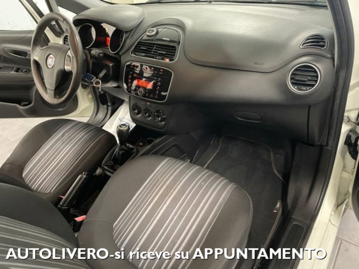Fiat Punto Evo 1.4 5 porte S&S Dualogic Dynamic (9)