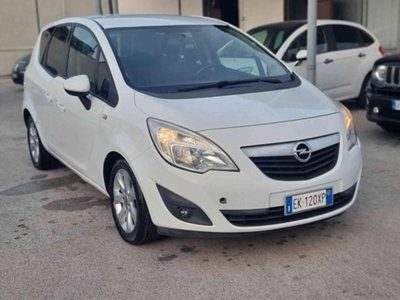 Opel Meriva 1.3 CDTI 95CV ecoFLEStart&Stop Cosmo (3)