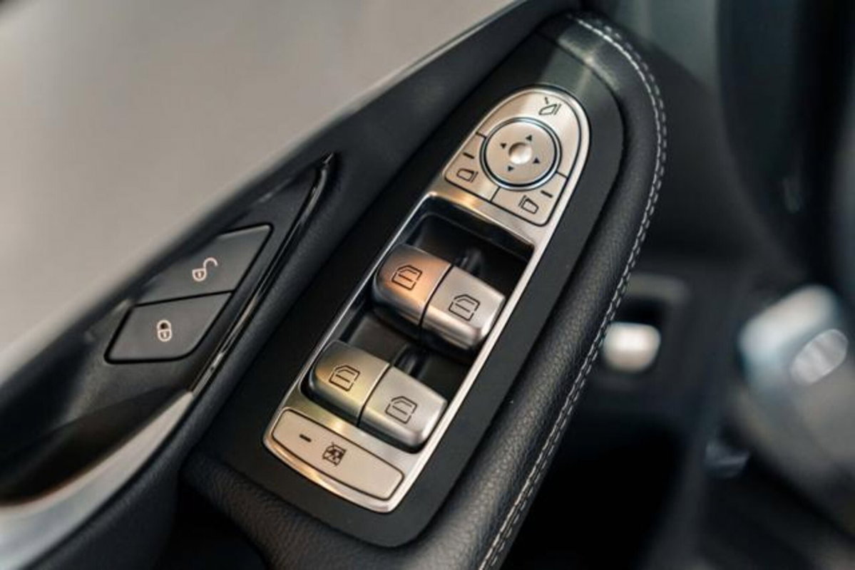 Mercedes-Benz GLC SUV 220 d 4Matic Premium (19)