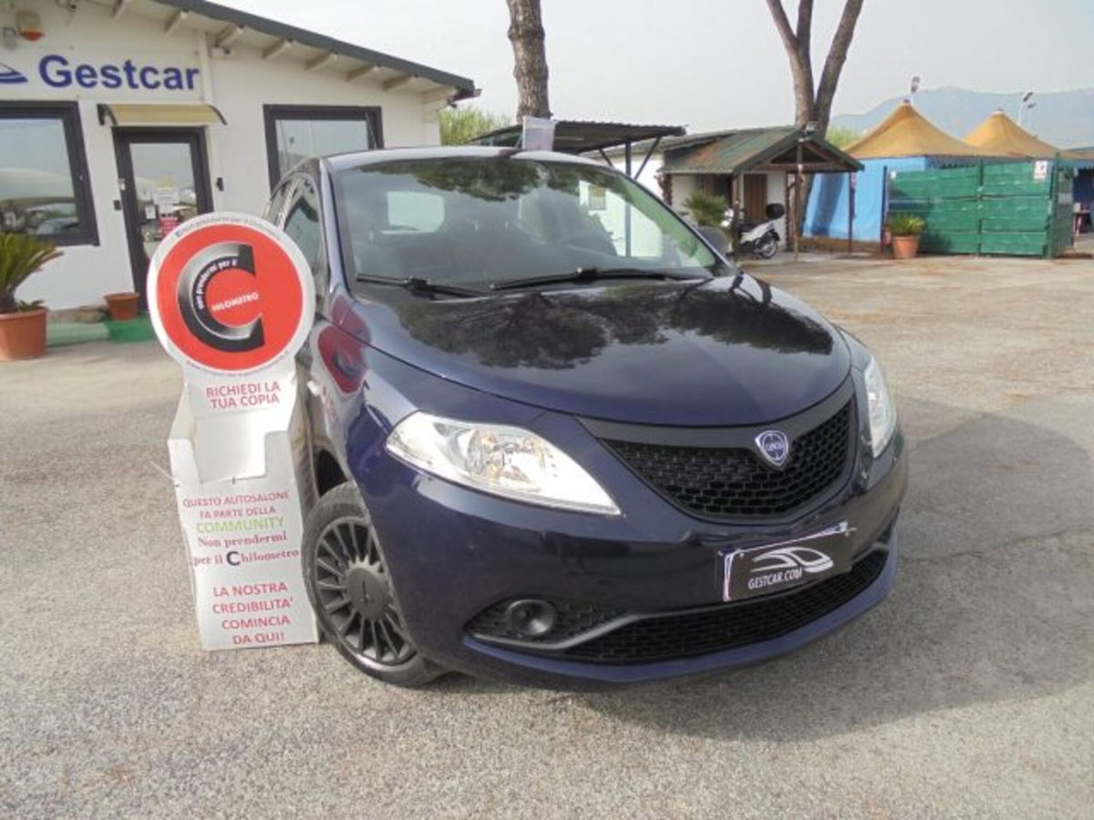 Lancia Ypsilon 1.2 69 CV 5 porte S&S Elefantino Blu