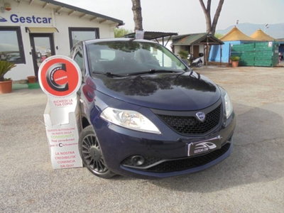 Lancia Ypsilon 1.2 69 CV 5 porte S&S Elefantino Blu usata