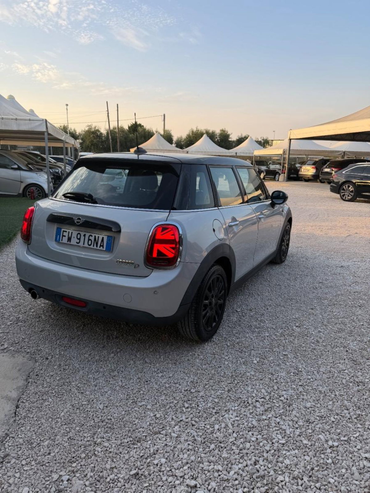 MINI Mini 1.5 Cooper D Hype 5 porte (6)