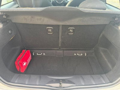 MINI Mini 1.6 16V Cooper D (17)