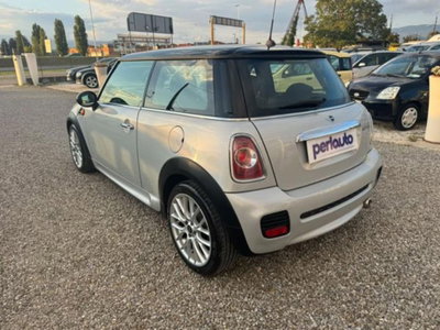 MINI Mini 1.6 16V Cooper D (5)