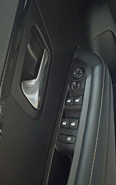 Peugeot 208 PureTech 100 Stop&Start 5 porte Allure (10)