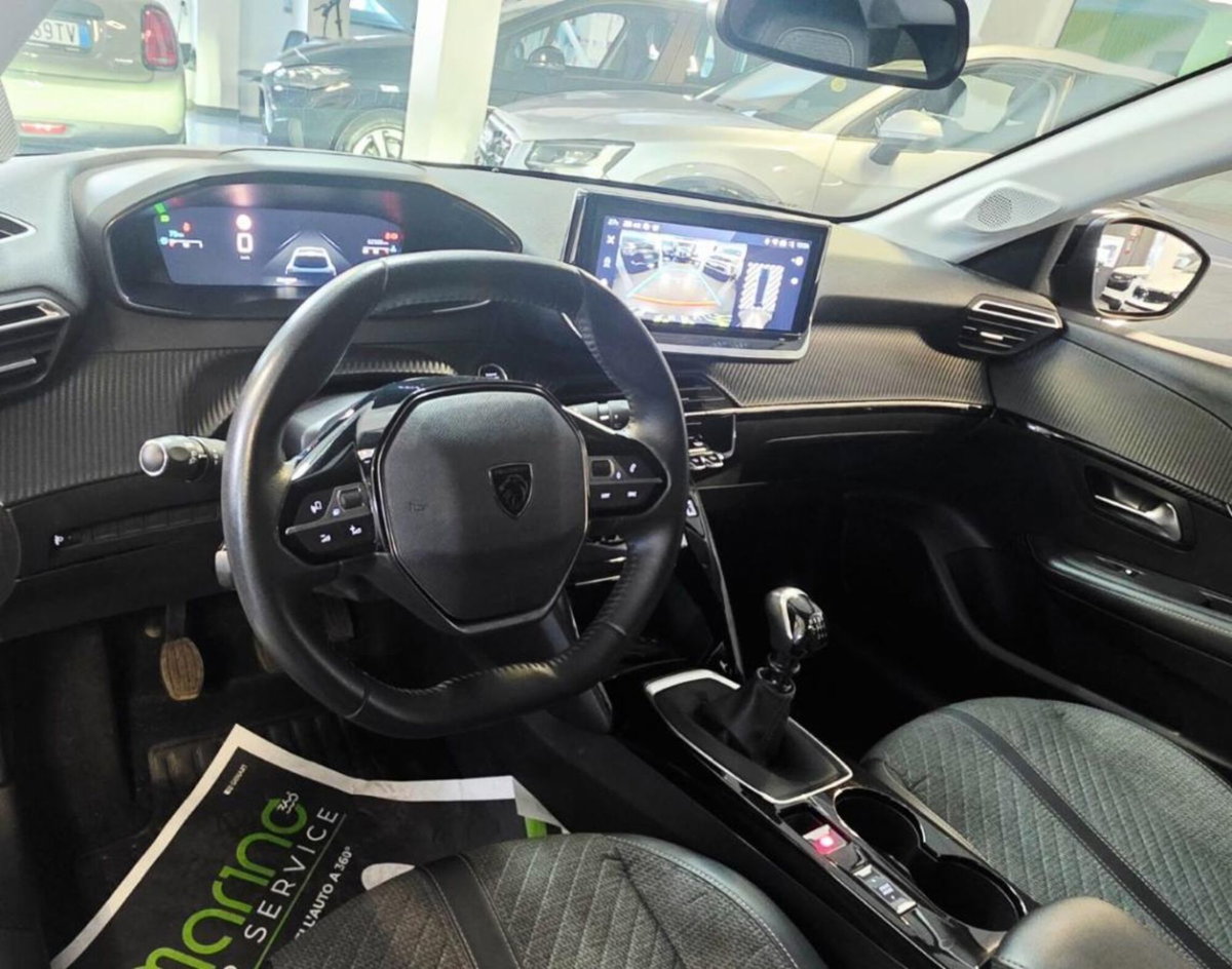 Peugeot 208 PureTech 100 Stop&Start 5 porte Allure (17)