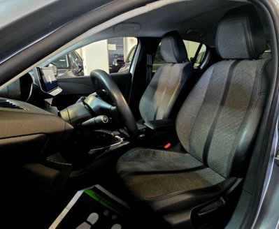 Peugeot 208 PureTech 100 Stop&Start 5 porte Allure (9)