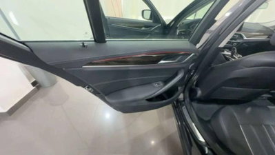 BMW Serie 5 520d Luxury (12)