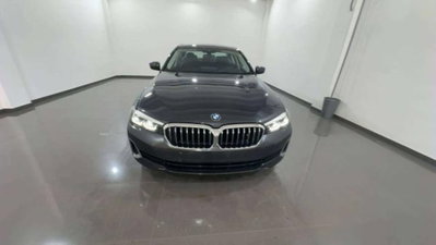 BMW Serie 5 520d Luxury (2)