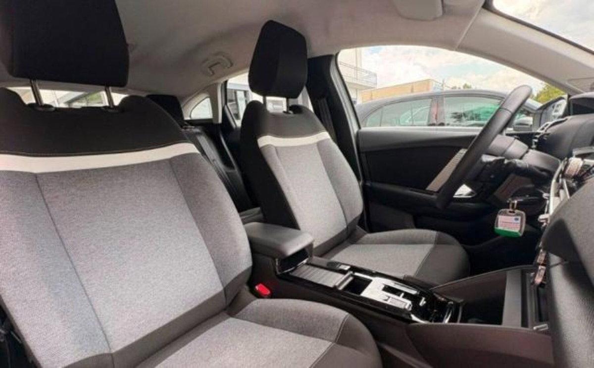 Citroen C4 1.2 hybrid You 110cv e-dcs6 (9)