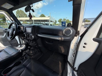 Jeep Wrangler 2.8 CRD DPF Sahara (11)