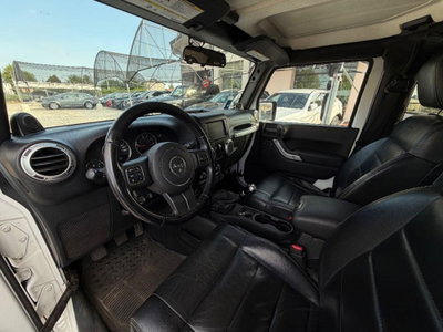Jeep Wrangler 2.8 CRD DPF Sahara (12)