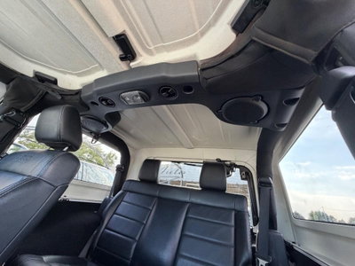 Jeep Wrangler 2.8 CRD DPF Sahara (13)