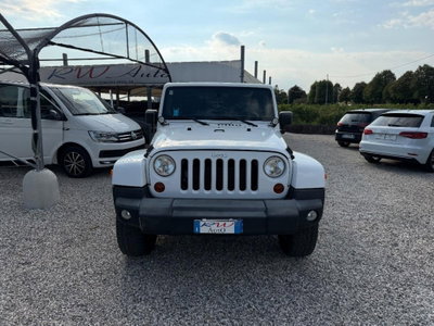 Jeep Wrangler 2.8 CRD DPF Sahara (2)