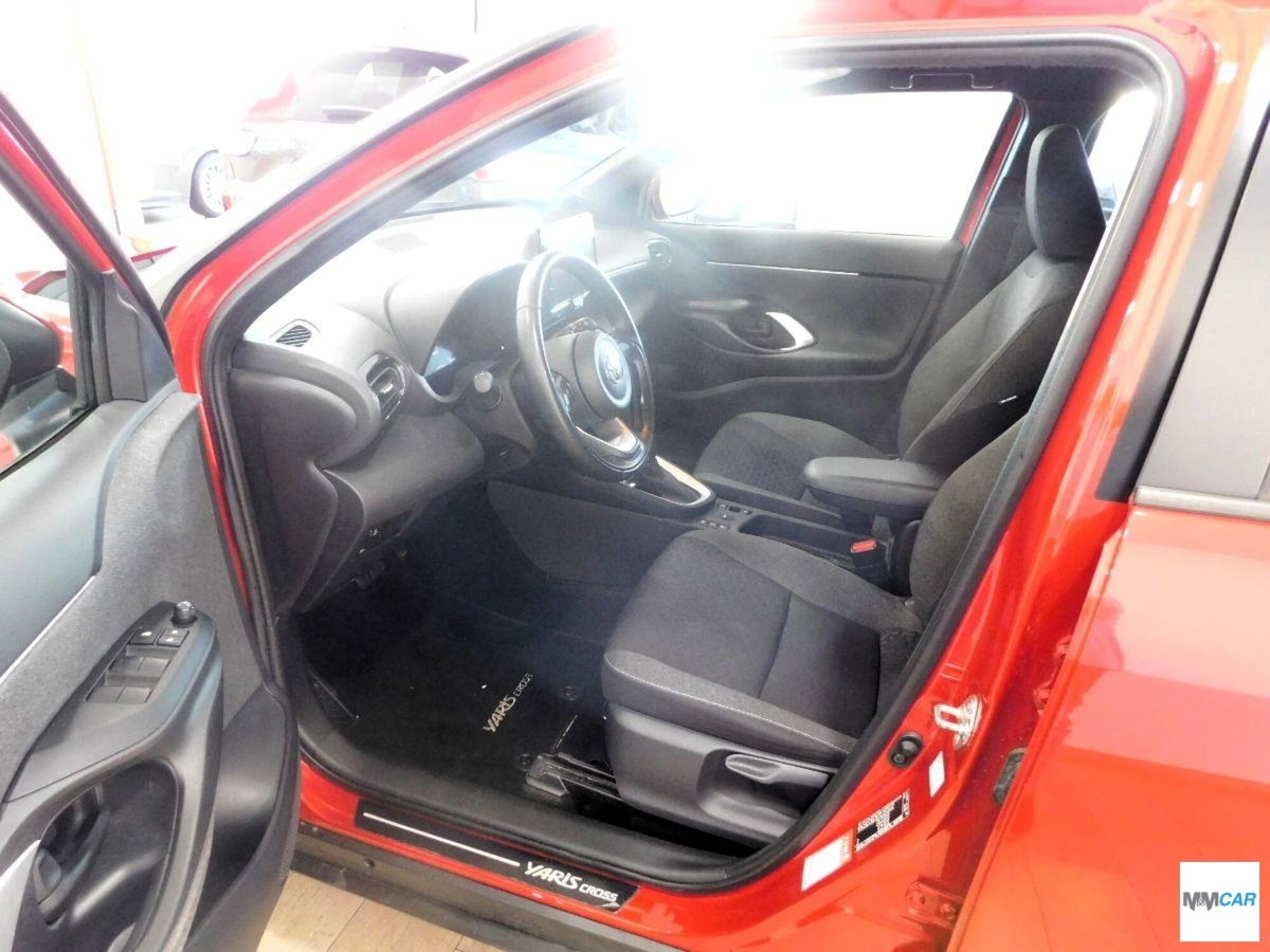 Toyota Yaris Cross 1.5 Hybrid 5p. E-CVT Trend (8)