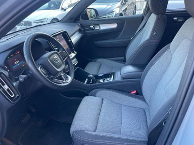 Volvo XC40 B3 automatico Plus Dark (10)