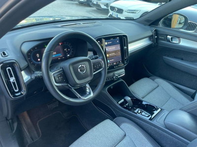 Volvo XC40 B3 automatico Plus Dark (11)