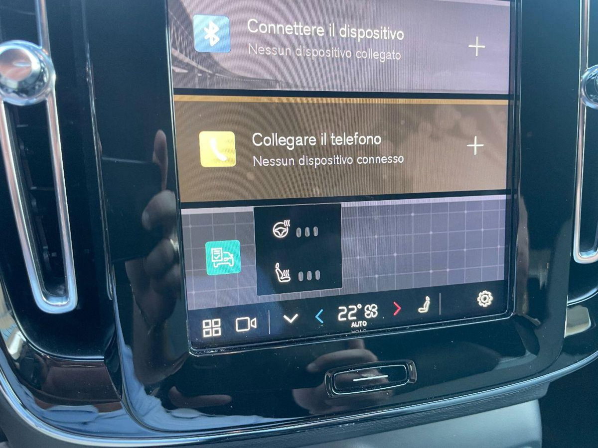 Volvo XC40 B3 automatico Plus Dark (16)