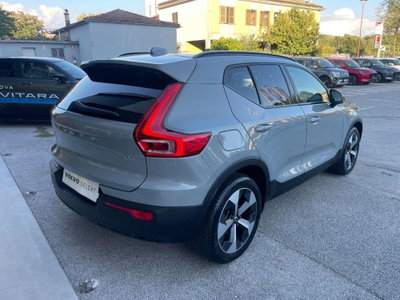 Volvo XC40 B3 automatico Plus Dark (5)