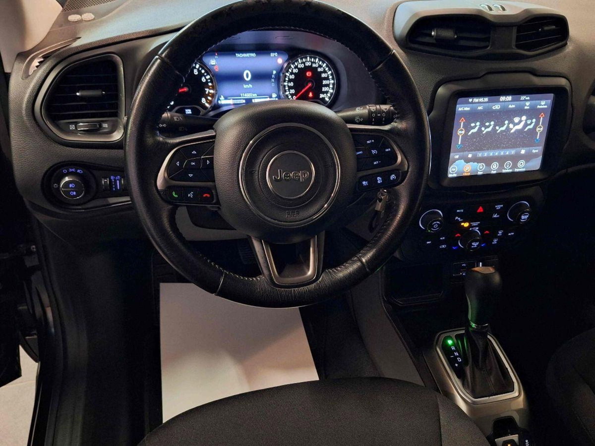 Jeep Renegade 1.3 T4 DDCT Limited (5)
