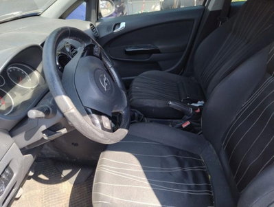 Opel Corsa 1.2 80CV 5 porte GPL-TECH Club (2)