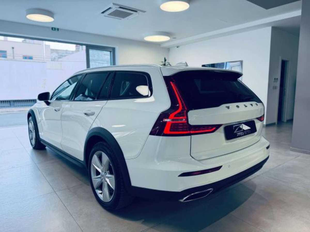 Volvo V60 D4 AWD Geartronic Business Plus (7)