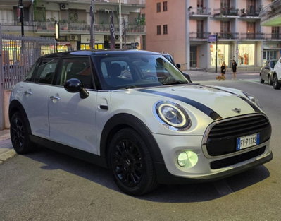 MINI Mini 1.5 Cooper 5 porte (4)