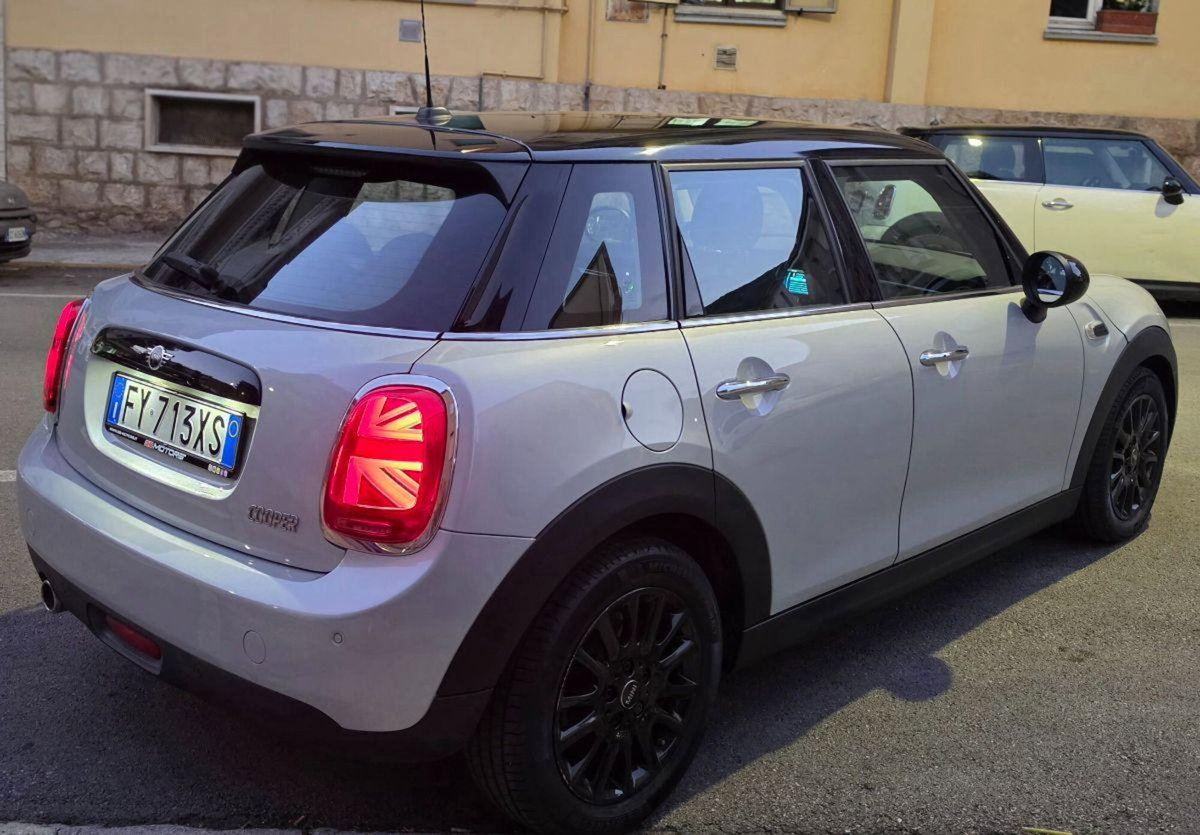 MINI Mini 1.5 Cooper 5 porte (7)